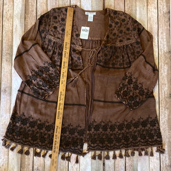 NWT Indigo Thread Co 1X overlay boho style brown with embroidery, acid wash look - Picture 2 of 11